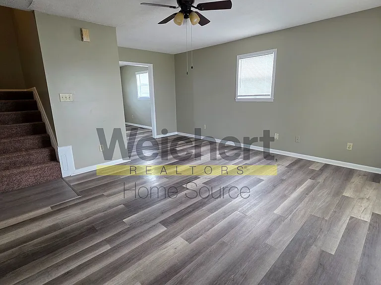 5929 Southwest Dr — Photo 2