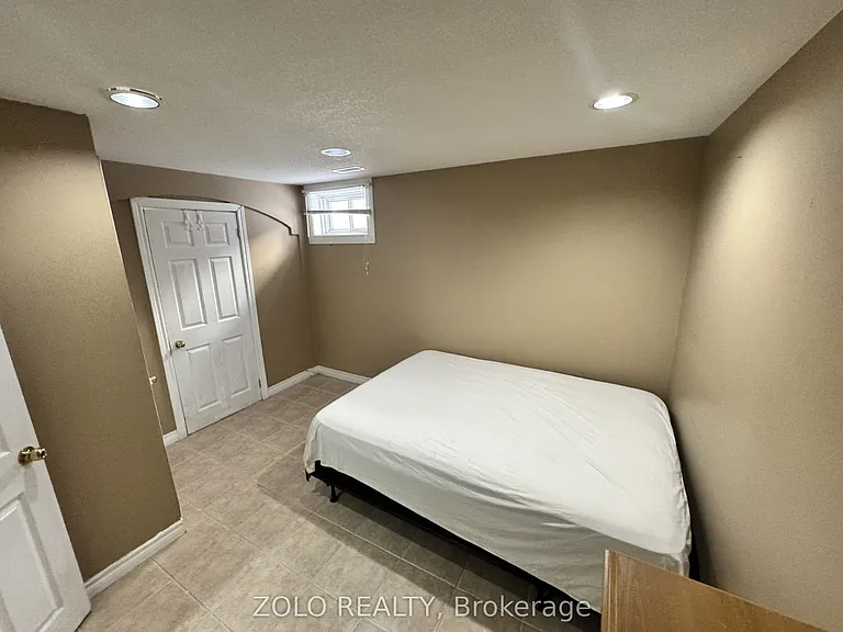 59 Colin Cres #BASEMENT — Photo 15