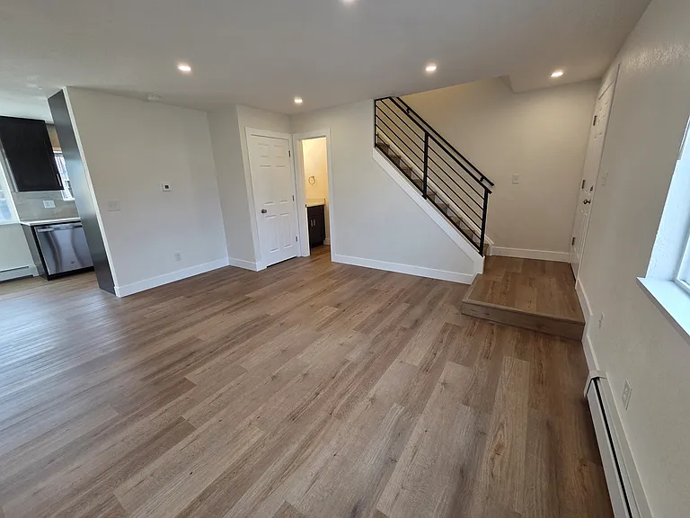 2137 Dexter Dr #C — Photo 1