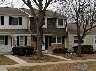 2018 Oxford Ct, Schaumburg, IL 60194