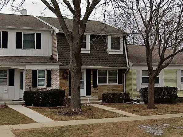 2018 Oxford Ct, Schaumburg, IL 60194