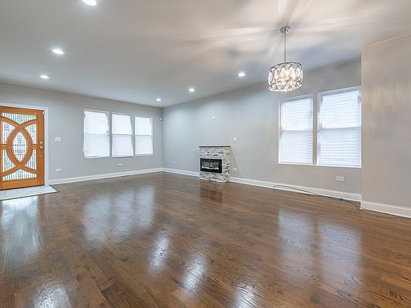4th image of 7846 S Saint Lawrence Ave