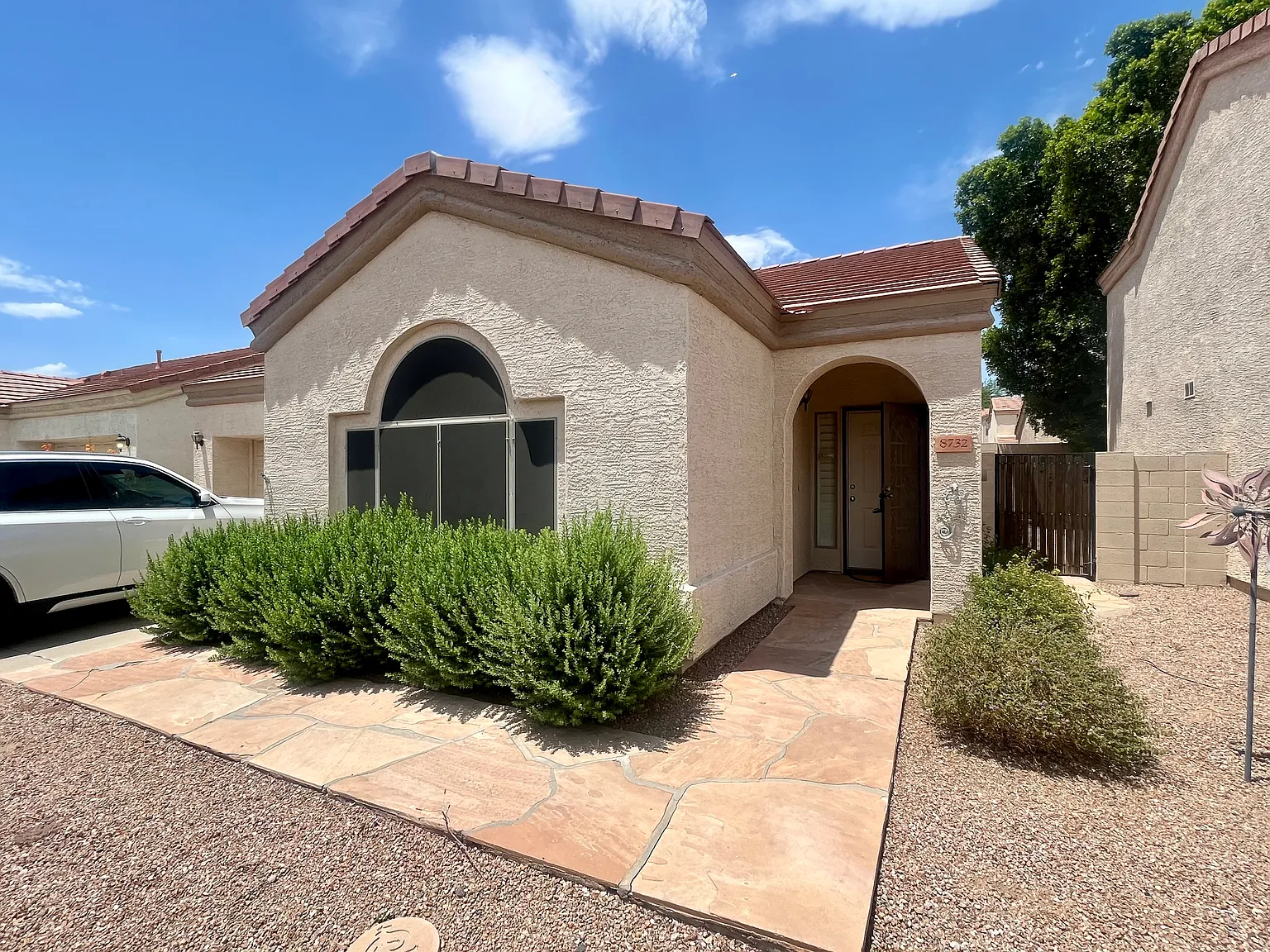 8732 E Fairfield St — Photo 2