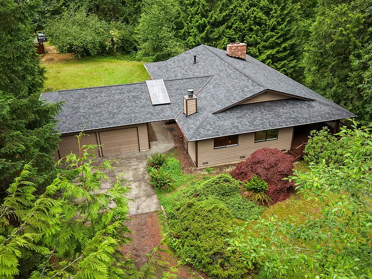 New roof and insulation together with new heat pump for heat and air conditioning is very efficient.