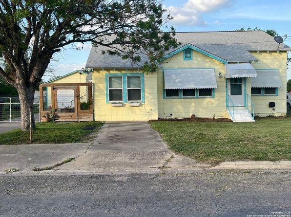 615 E Main Ave, Karnes City, TX 78118