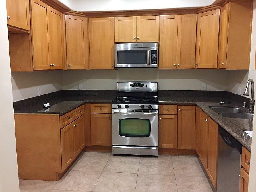 1st image of 525 N Adams St