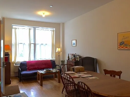 Rented by Evergreen Apartments BK | media 38