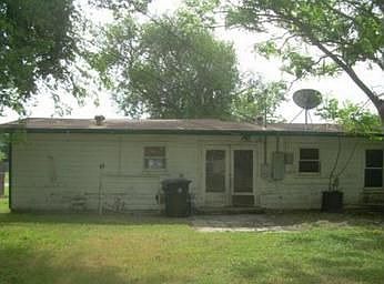 2nd image of 706 Caddo St
