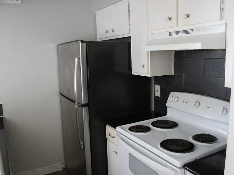 2710 Community Dr #209 — Photo 12