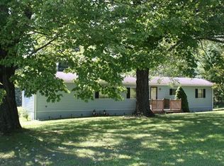 2527 Pine Ridge Rd, Mount Airy, NC 27030