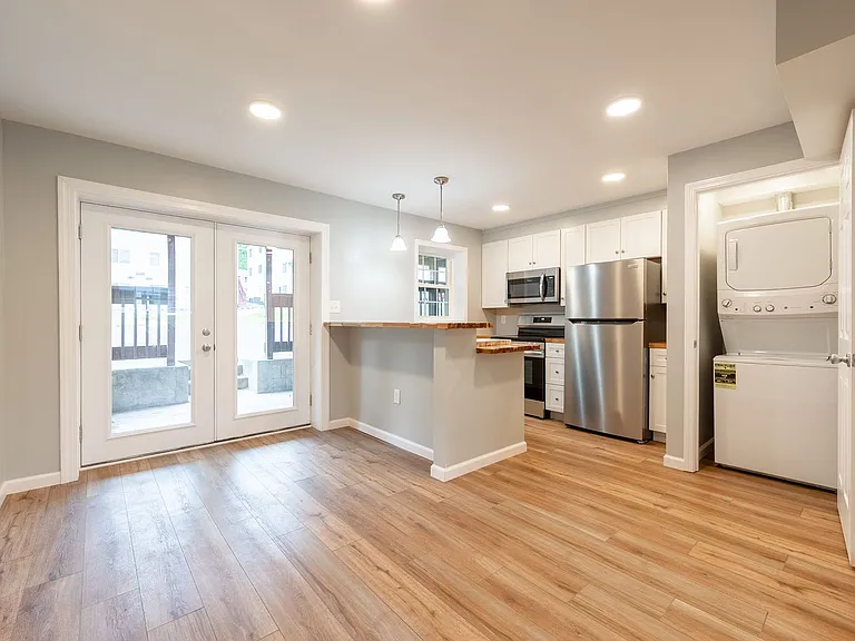 515 Davis St — Photo 6