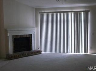1275 Gardens Circle Dr, Saint Louis, MO 63125