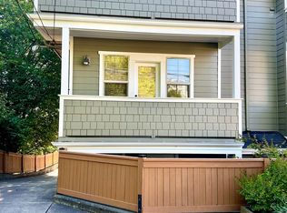4429 41st Ave SW UNIT A, Seattle, WA 98116