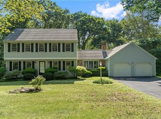 11 Old Dobbin Ln, Ivoryton, CT 06442