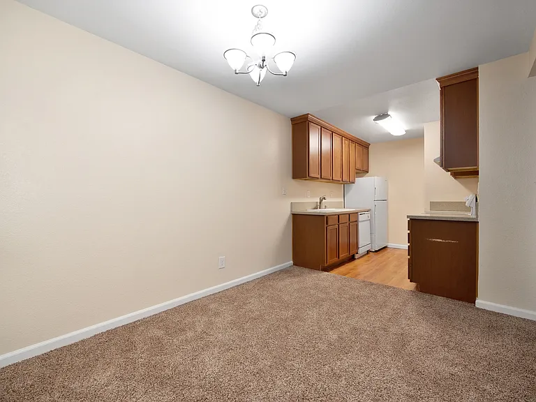 Rollingwood Condominium Rentals — Photo 50
