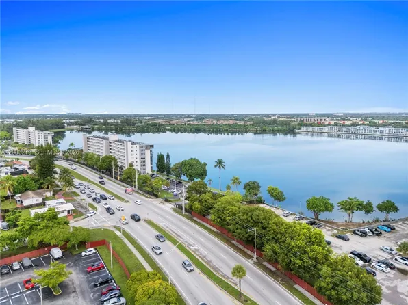 1200 NE Miami Gardens Dr APT 315W, North Miami Beach, FL 33179