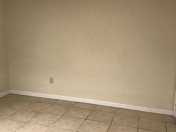 4th image of 10 Balsam Dr APT 4