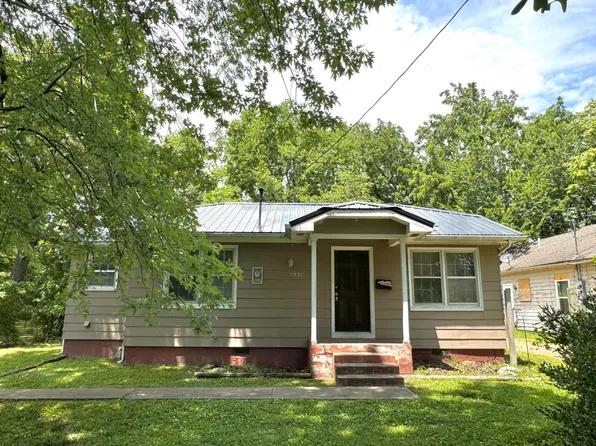1931 E Monroe Terrace, Springfield, MO 65802