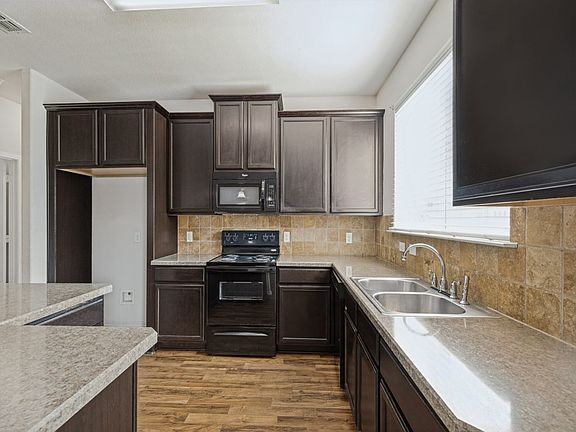 5th image of 8908 Cranston Ct