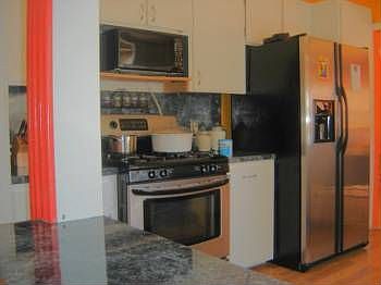 2nd image of 1118 Pleasant Ave
