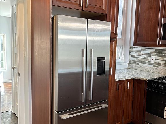 5th image of 537 Florida Ave NW #3