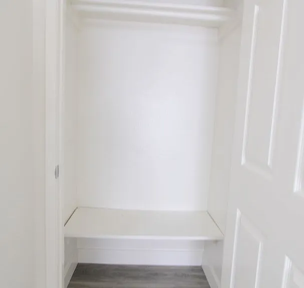 328 E Providencia Ave — Photo 20