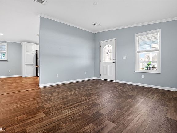 3rd image of 516 Menton Ln