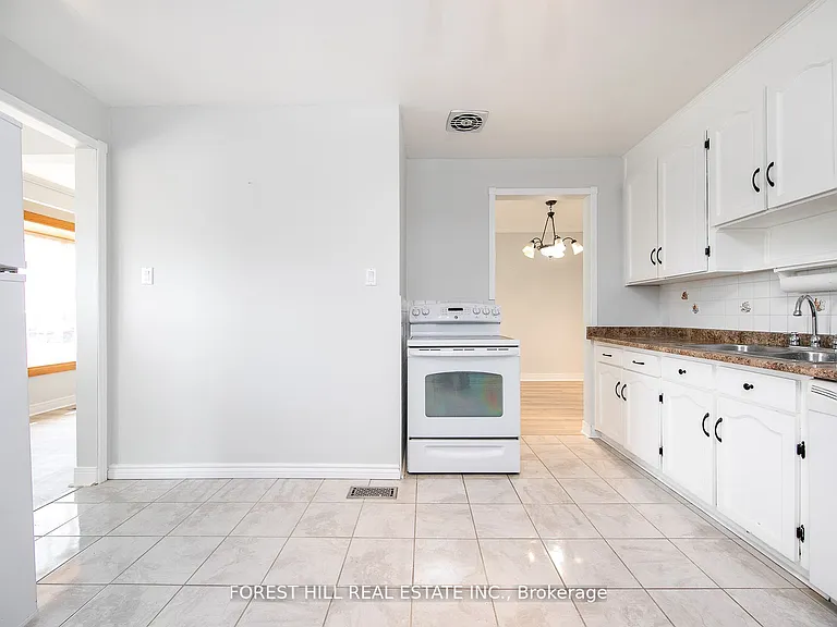 179 Septonne Ave #MAIN — Photo 12