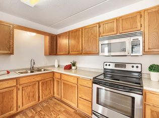 2601 Kenzie Ter APT 429, Saint Anthony, MN 55418