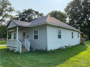 509 SE 1st St, Casey, IL 62420