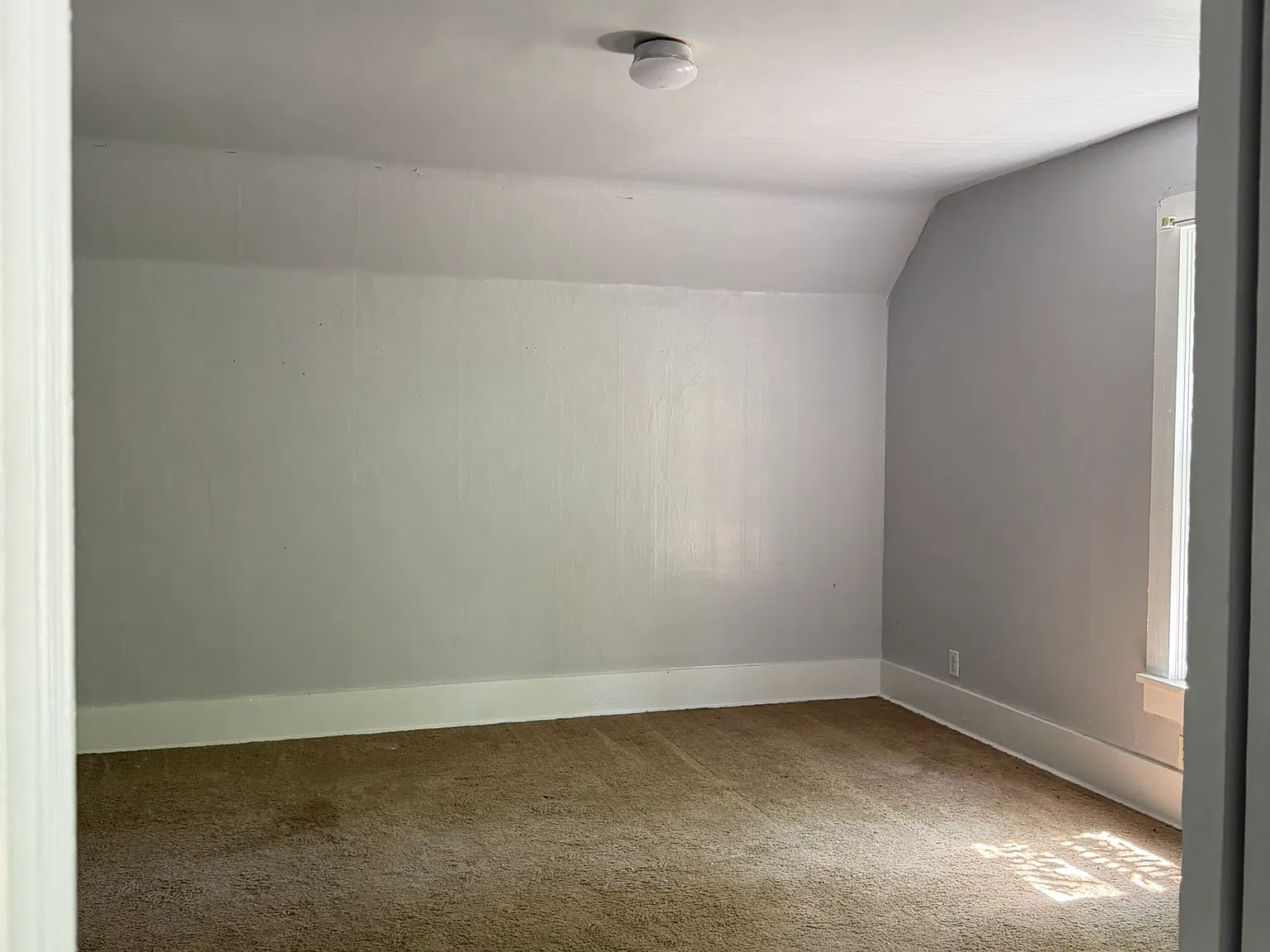 4 bed, 1944 sqft, $2,250 — Photo 4