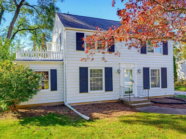 7609 N Boyd Way, Fox Pt, WI 53217