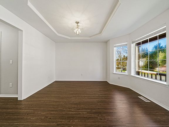 4th image of 11713 261st Ave E