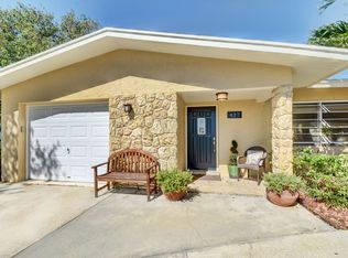 427 Riverside Dr, Palm Beach Gardens, FL 33410