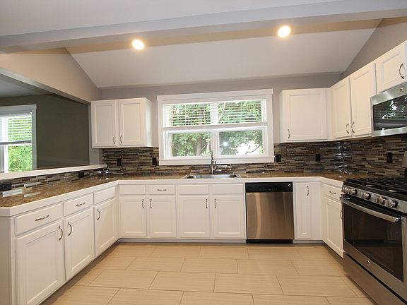 4th image of 115 Gunnison Ave SW #Bbe499227