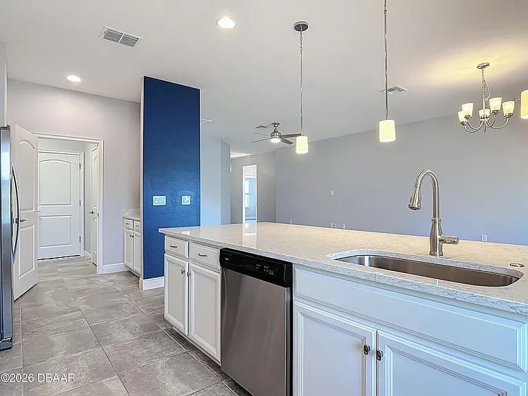 5644 Estero Loop — Photo 6