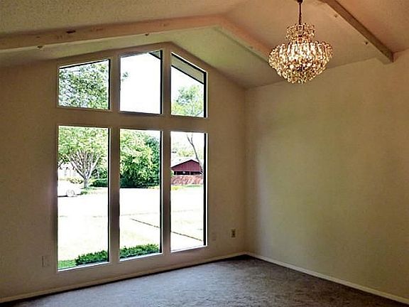 2nd image of 5933 Diamond Oaks Dr S