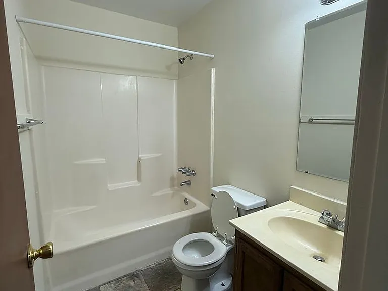 1802 Burgaw Hwy — Photo 5