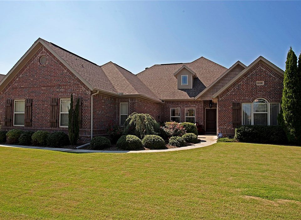 1st image of 6108 Laurel Hill Ln