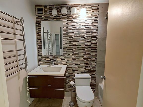 5th image of 311 Greenwich St APT 5A
