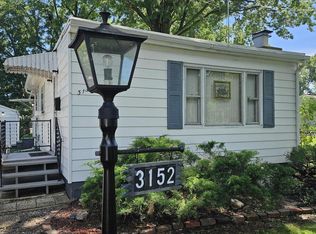 3152 S 3rd St, Southern View, IL 62703