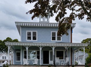 71 S Washington Ave E, Niantic, CT 06357