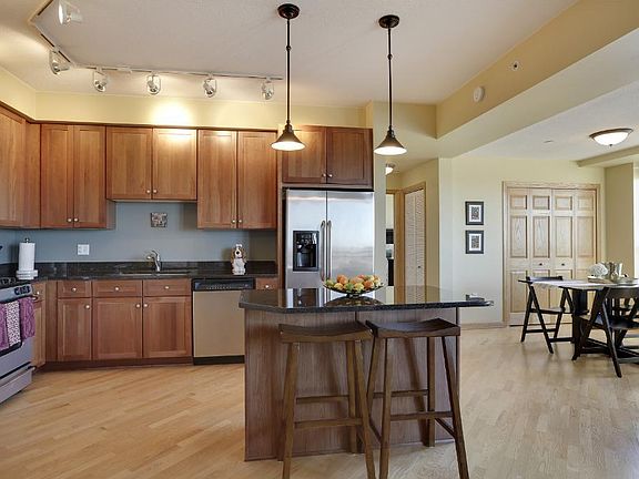 5th image of 500 E Grant St APT 1706