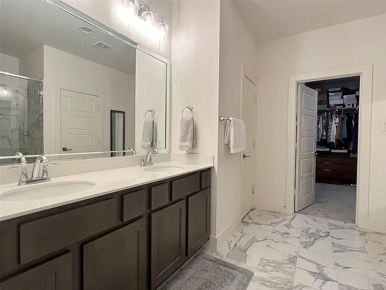 2823 Stanley Ave — Photo 15