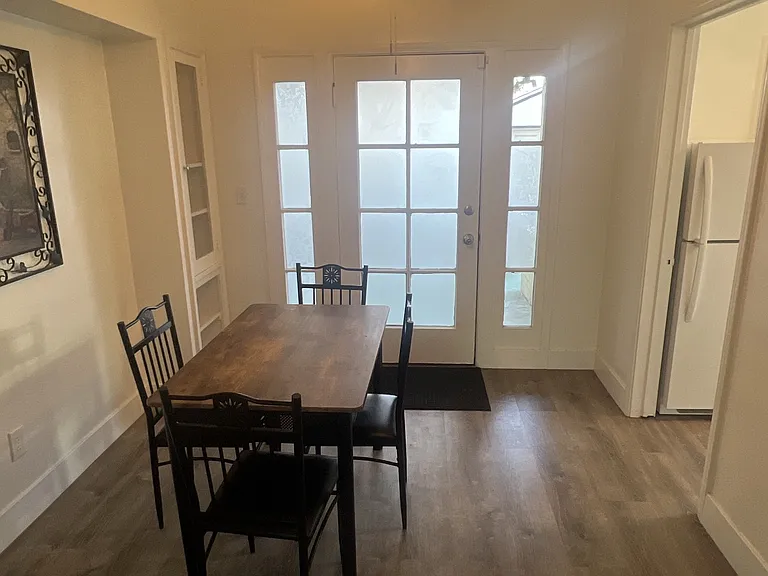 812 E McKinley Ave — Photo 3