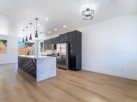 4th image of 529 Fork Mesa Ct