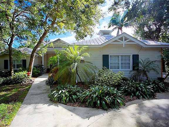 2nd image of 2820 NE Sewalls Landing Way