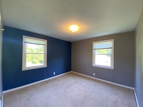 5th image of 407 Via Dr