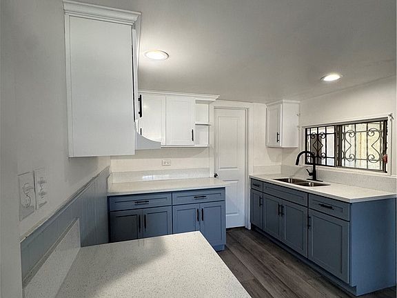 3rd image of 3520 W 111th Pl