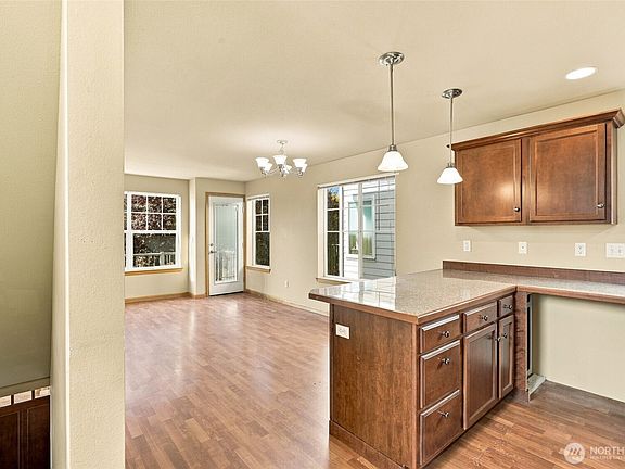4th image of 6211 7th Avenue NW